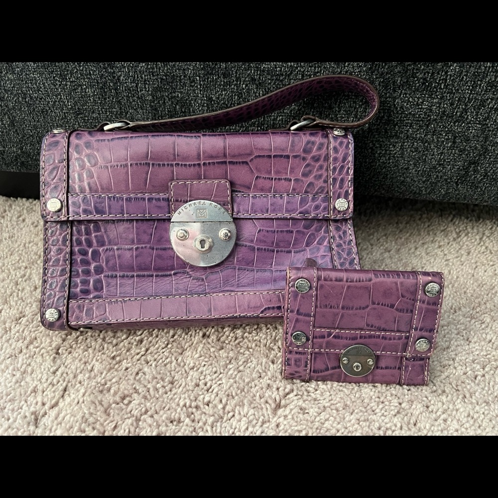 Michael Kors handbag and matching wallet